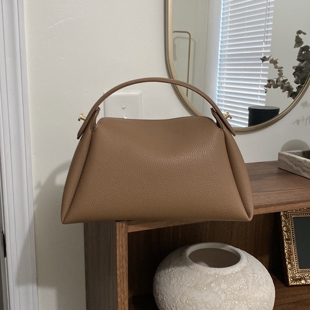 Sunday Staples Milan 28 Top Handle Bag in Hazelnut - Picture 4 of 6
